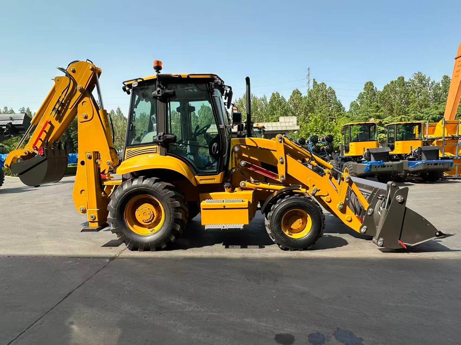 CTX380-5 Backhoe Loader gallery